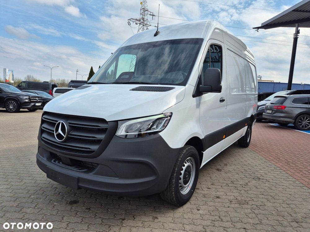 Mercedes-Benz Sprinter Sprinter - 4