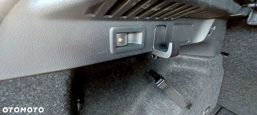 Skoda Kamiq 1.0 TSI DSG Monte Carlo - 5