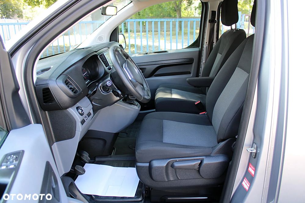 Opel Vivaro - 16
