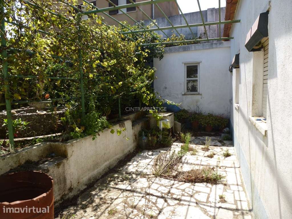 Moradia em S. Pedro de Sintra - Grande imagem: 2/25