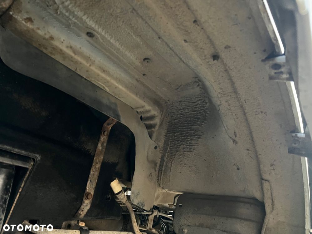 Nissan CABSTAR - 18