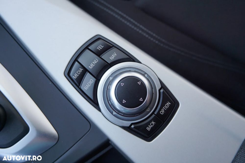 BMW Seria 3 320d xDrive Aut. Sport Line - 13