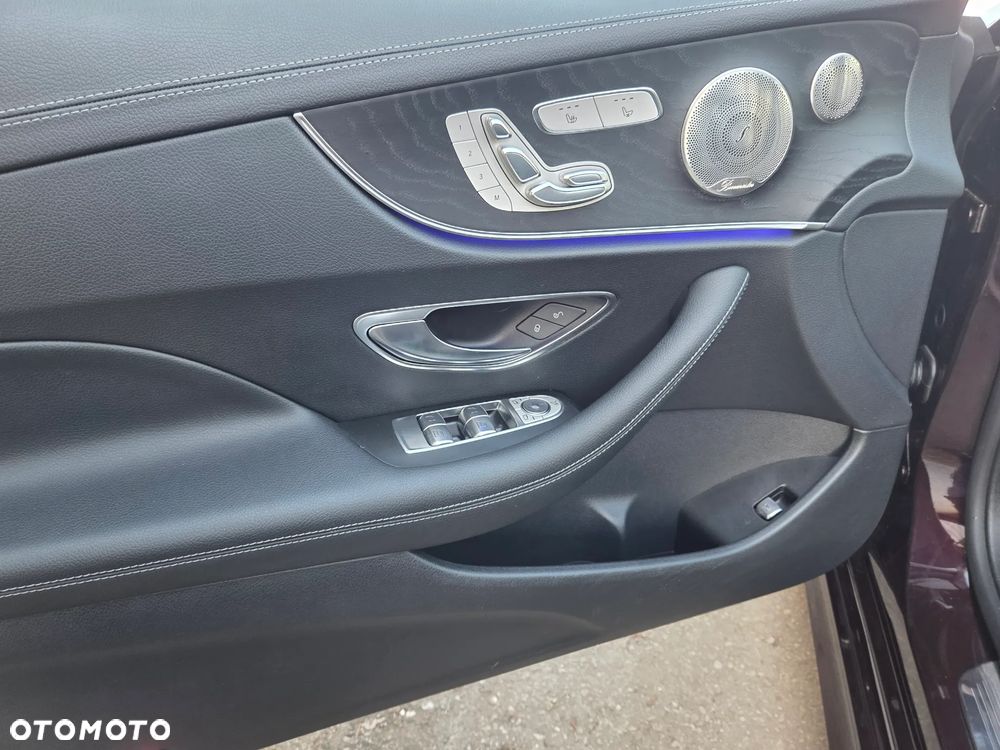 Mercedes-Benz Klasa E 200 4-Matic 9G-TRONIC - 25