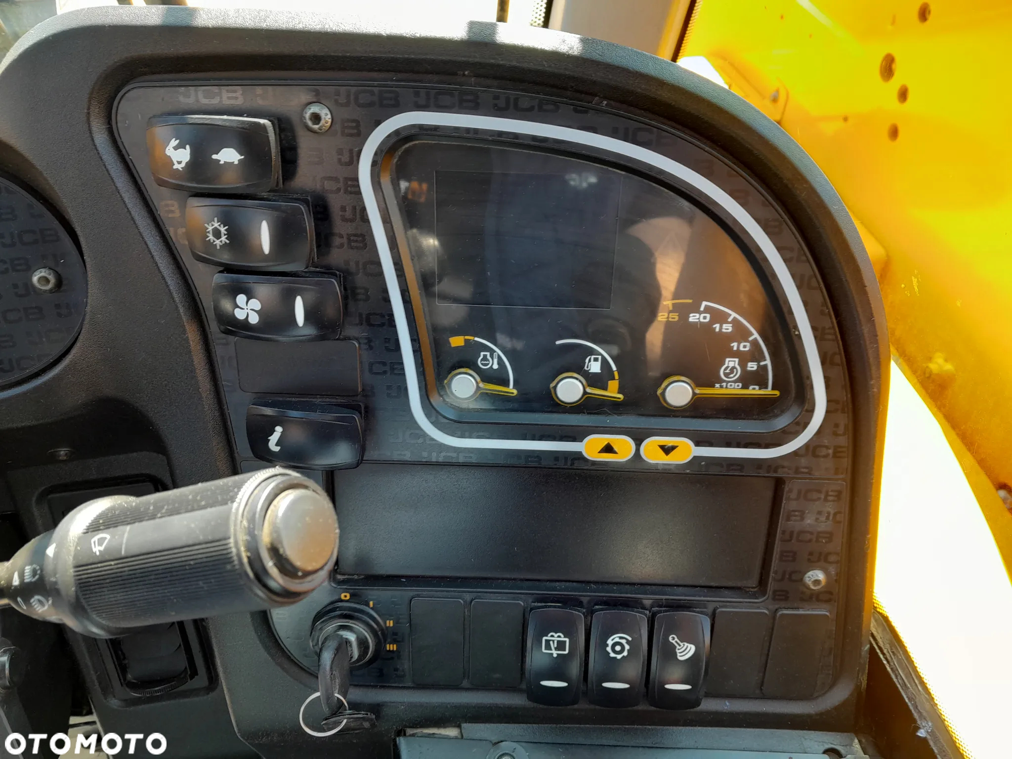JCB 525-60 - 23