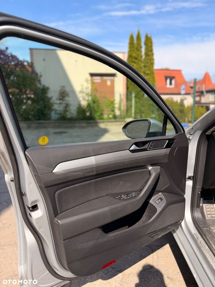 Volkswagen Passat 1.8 TSI BMT Comfortline - 13
