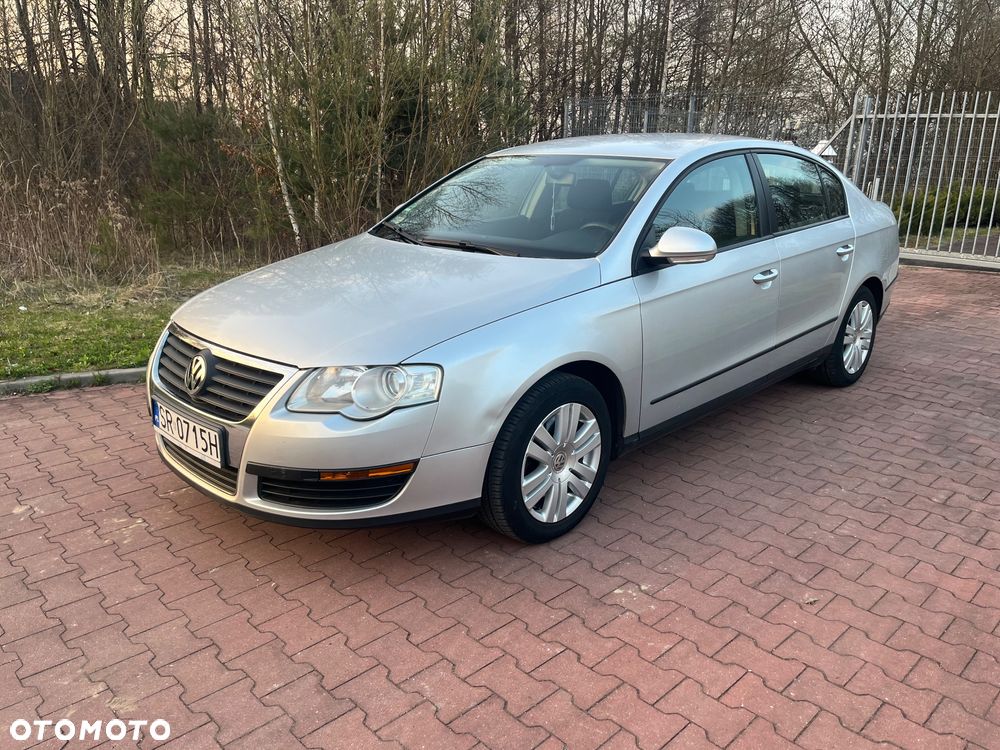 Volkswagen Passat 1.9 TDI Comfortline - 1
