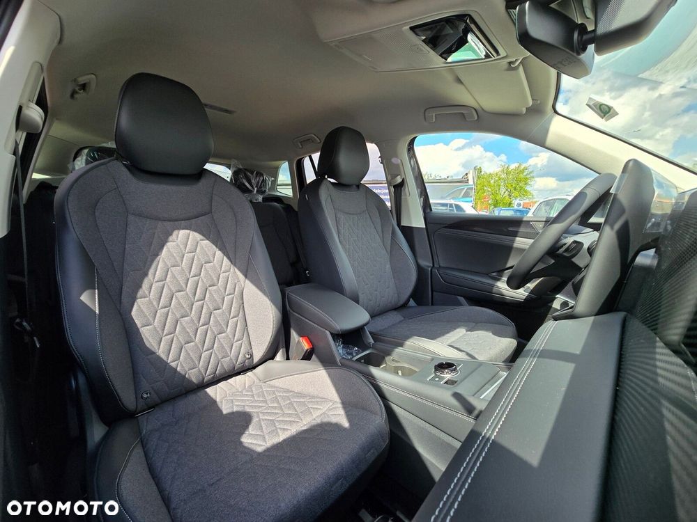 Volkswagen Tiguan - 23