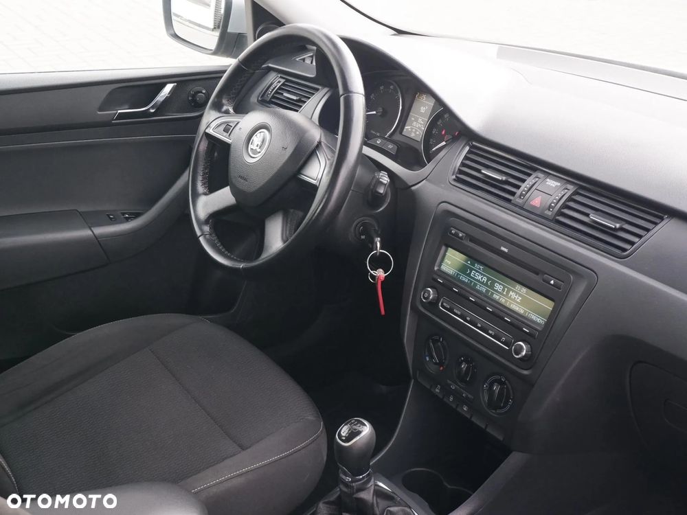 Skoda RAPID 1.2 TSI Ambition - 31