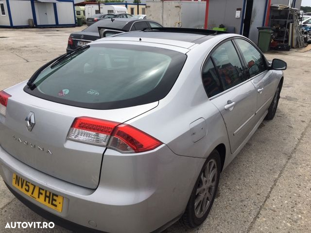 Dezmembrez Renault Laguna 3 2.0DCI - 3