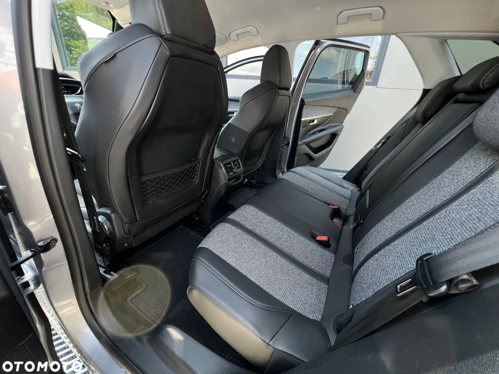 Peugeot 3008 - 23