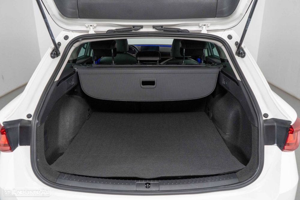 SEAT Leon ST 1.4 e-Hybrid Xcellence DSG - 26