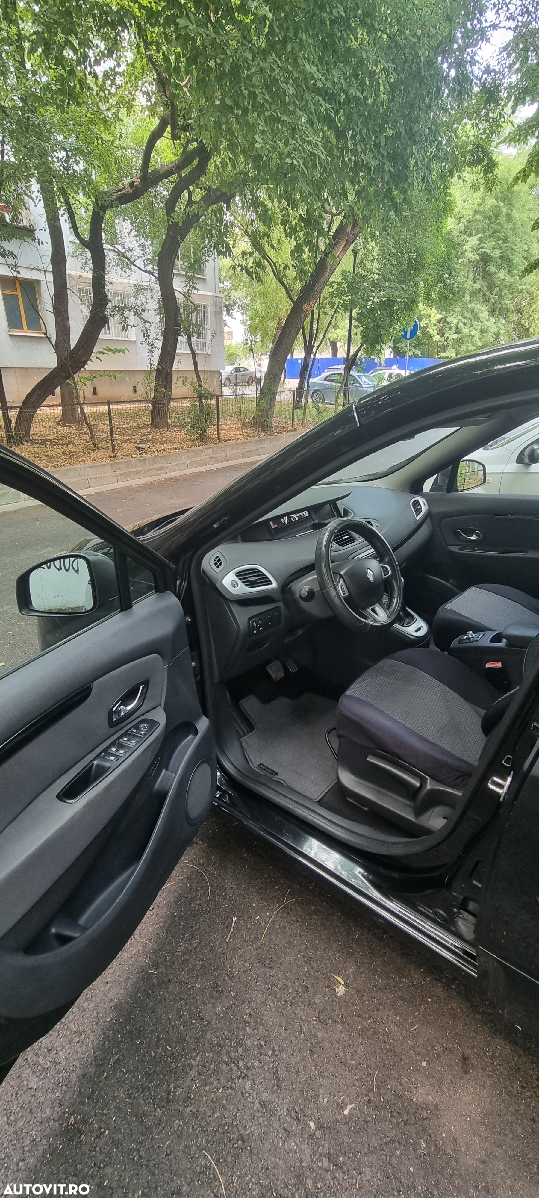 Renault Scenic - 12