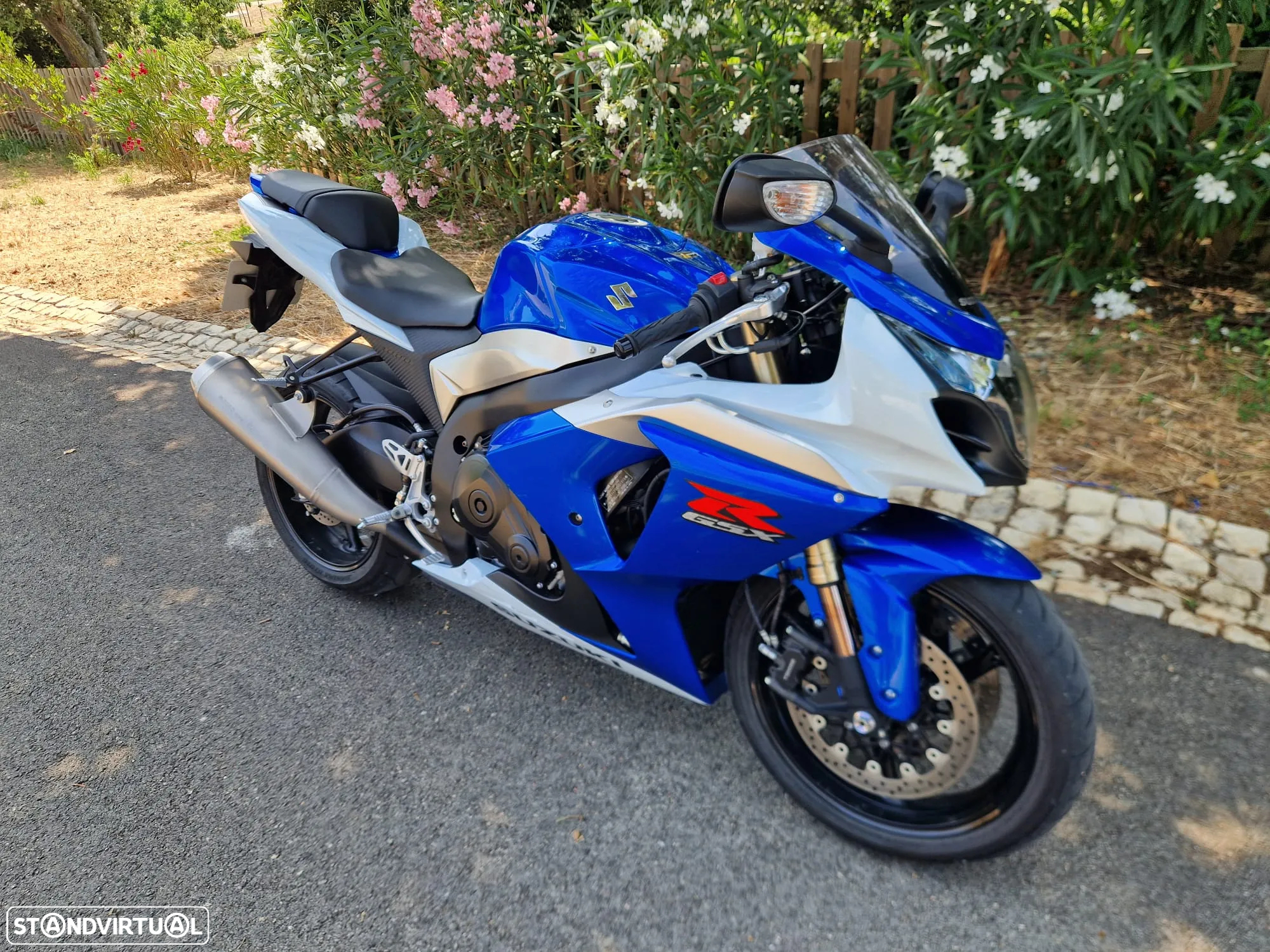 Suzuki GSX-R 1000 Possível Financiamento - 11