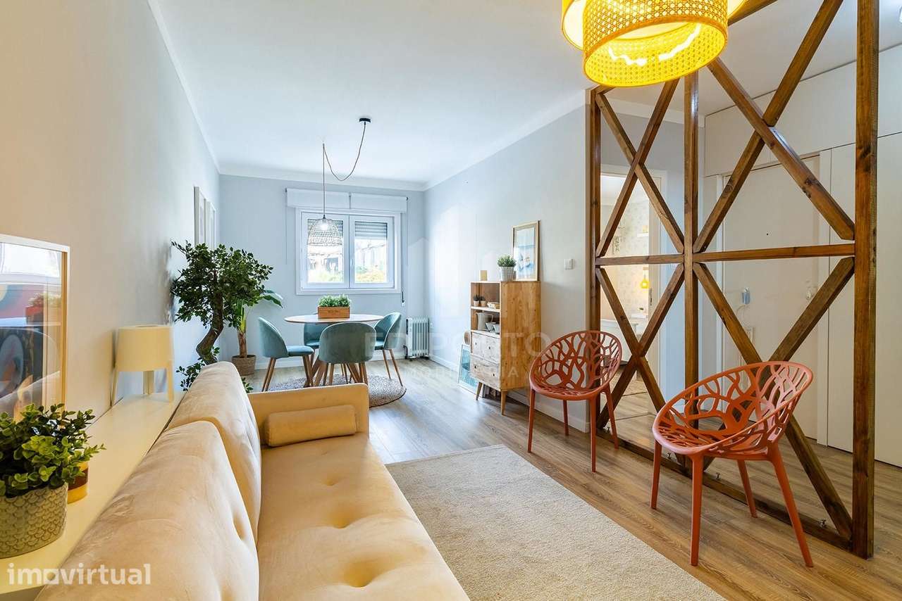 Apartamento T2 mobilado  em Mafamude, junto ao Metro,Vila Nova de Gaia - Grande imagem: 2/28