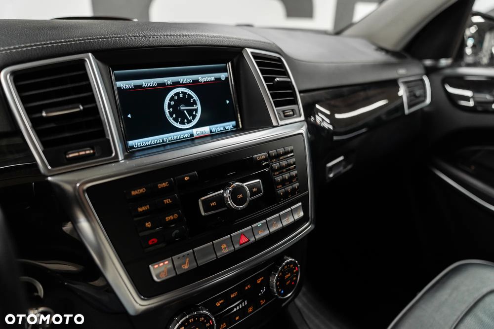 Mercedes-Benz GL 350 BlueTEC 4Matic 7G-TRONIC - 24