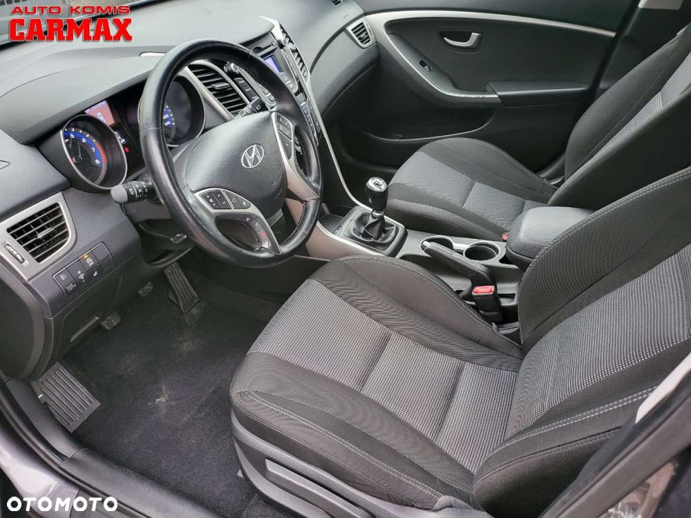 Hyundai i30 - 25