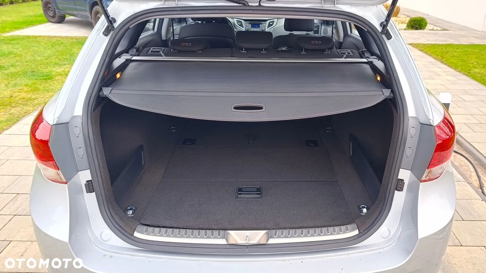 Hyundai i40 Kombi 1.6 Trend - 27