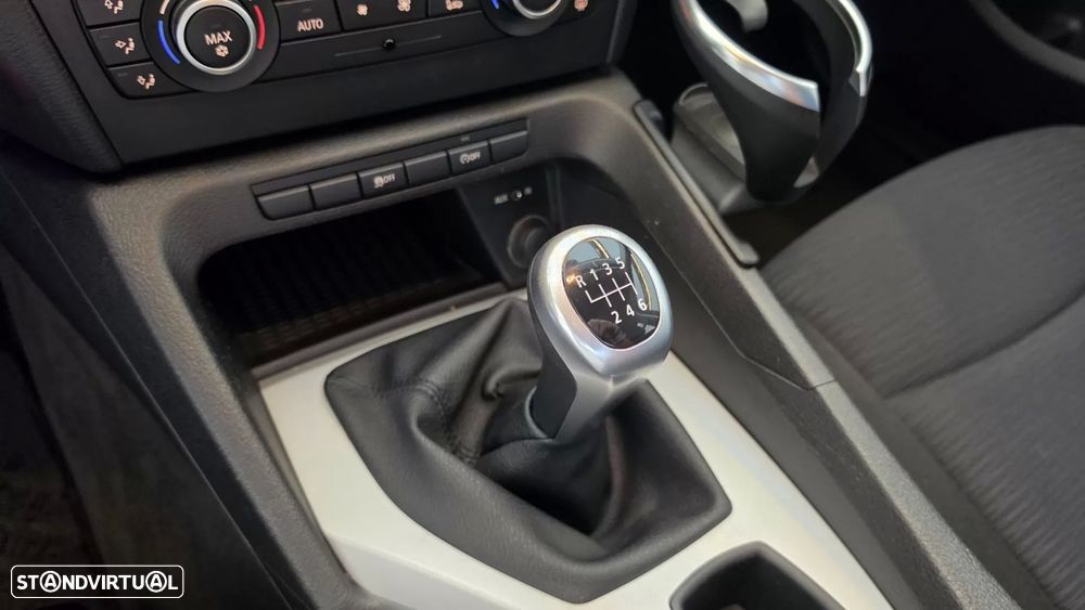 BMW X1 18 d sDrive - 40