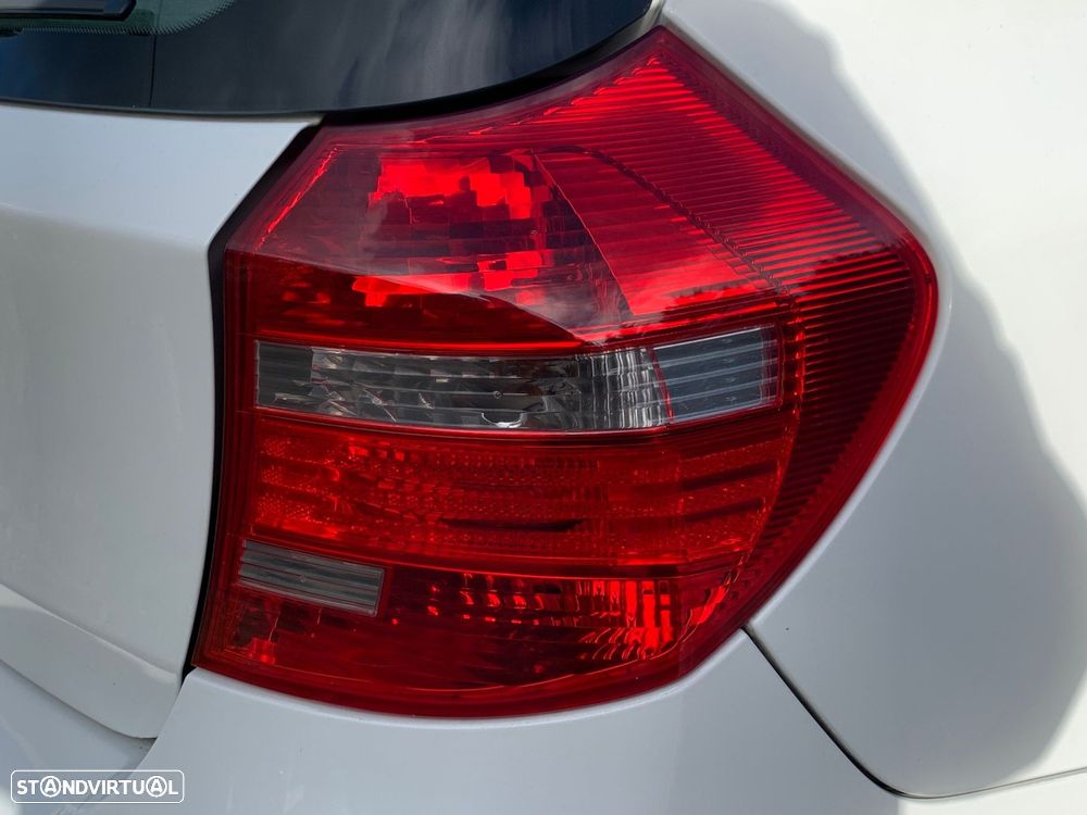 BMW 118 d Pack M - 42