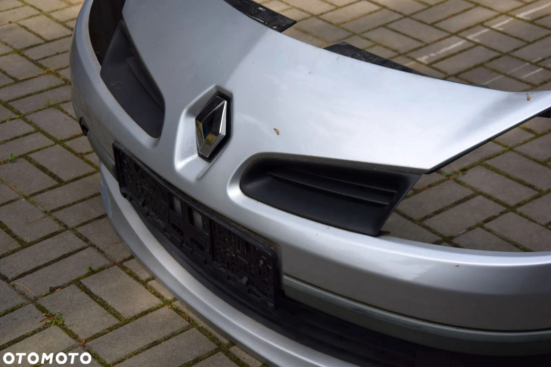 Renault Clio III 3 Zderzak przód przedni srebrny TED69 185 kompletny - 7