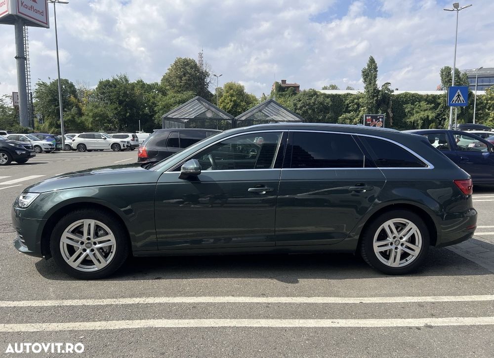 Audi A4 Avant 2.0 TDI quattro S tronic Design - 2