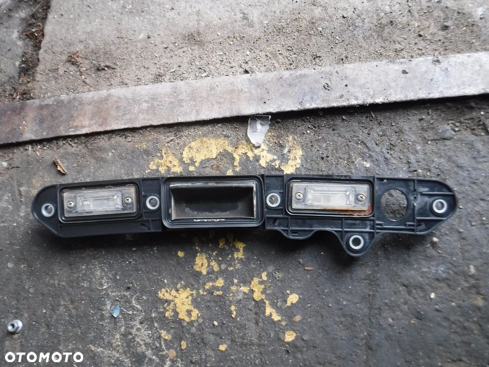 Vw Passat B6 Golf V Plus Touran Jetta  klamka klapy miktostyk - 1