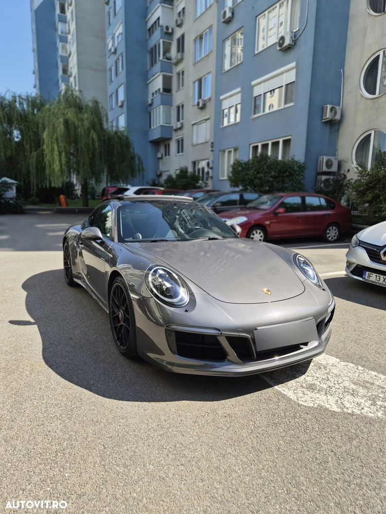 Porsche Carrera GT - 1