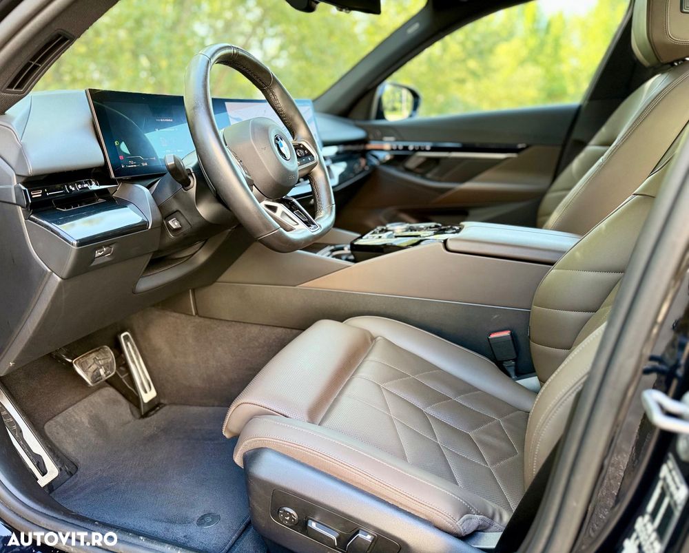 BMW Seria 5 520i AT MHEV - 15