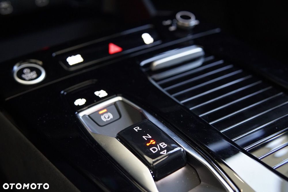 Audi Q6 e-tron - 31