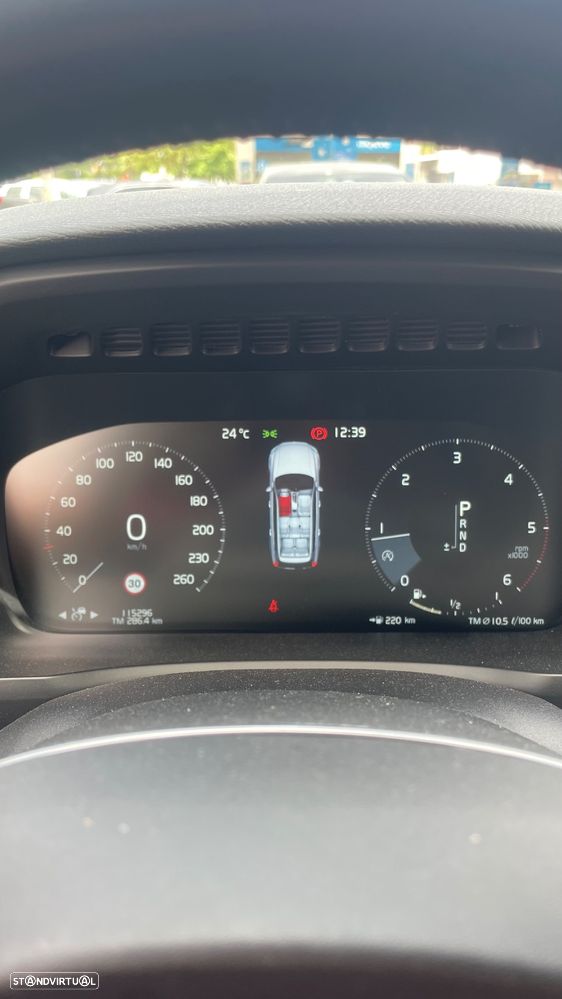 Volvo XC 90 D5 AWD Geartronic Inscription - 31