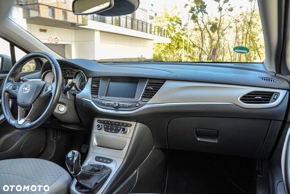 Opel Astra - 10