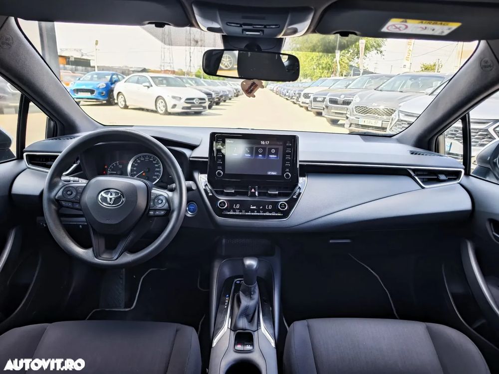 Toyota Corolla 1.8 HSD Business - 11