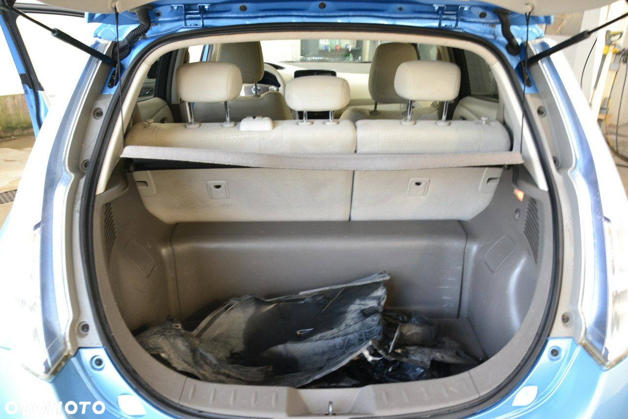 Nissan Leaf - 24