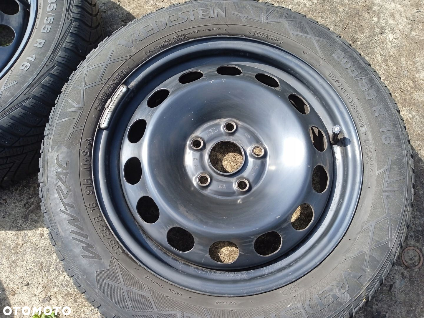 koła zimowe Felgi stalowe 5x112 Audi A3 8P Opony 205/55 R16 - 4
