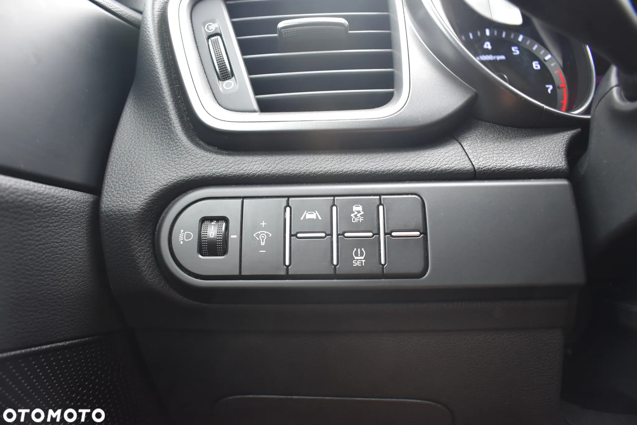 Kia Ceed 1.0 T-GDI S - 24