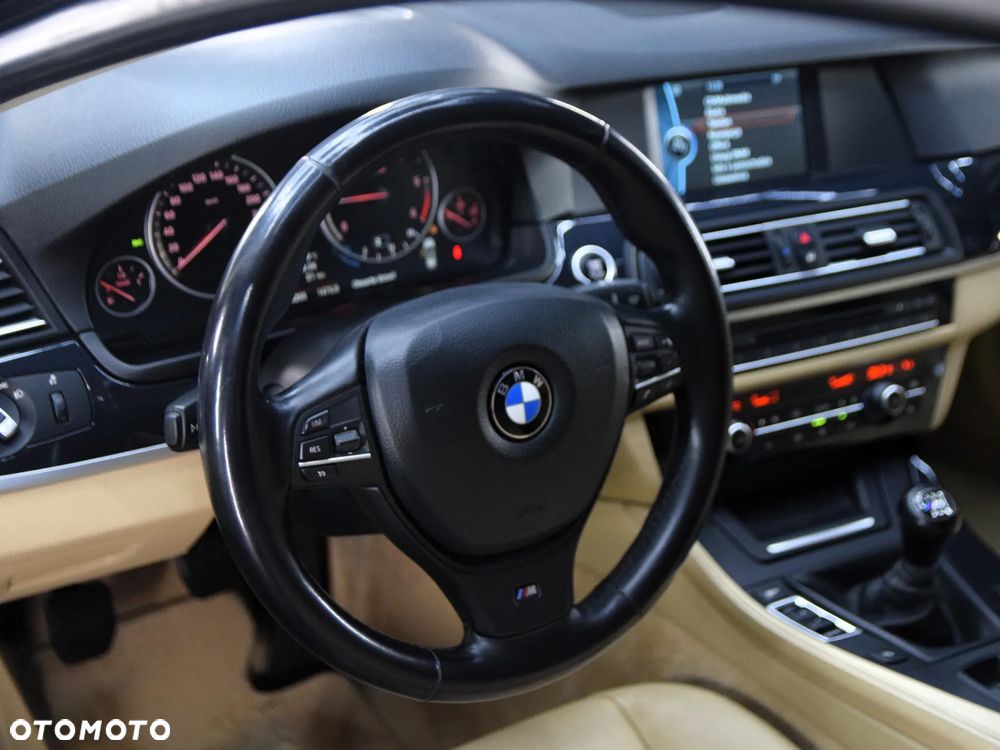 BMW Seria 5 520d - 19