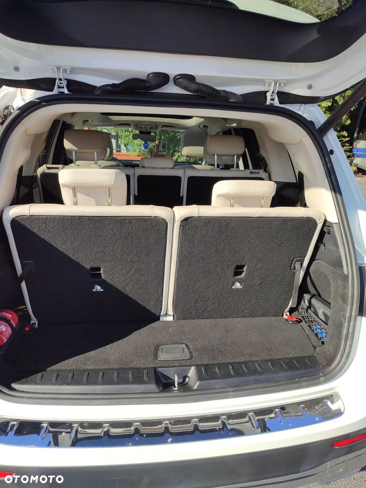 Mercedes-Benz GLB 250 4-Matic 8G-DCT - 9