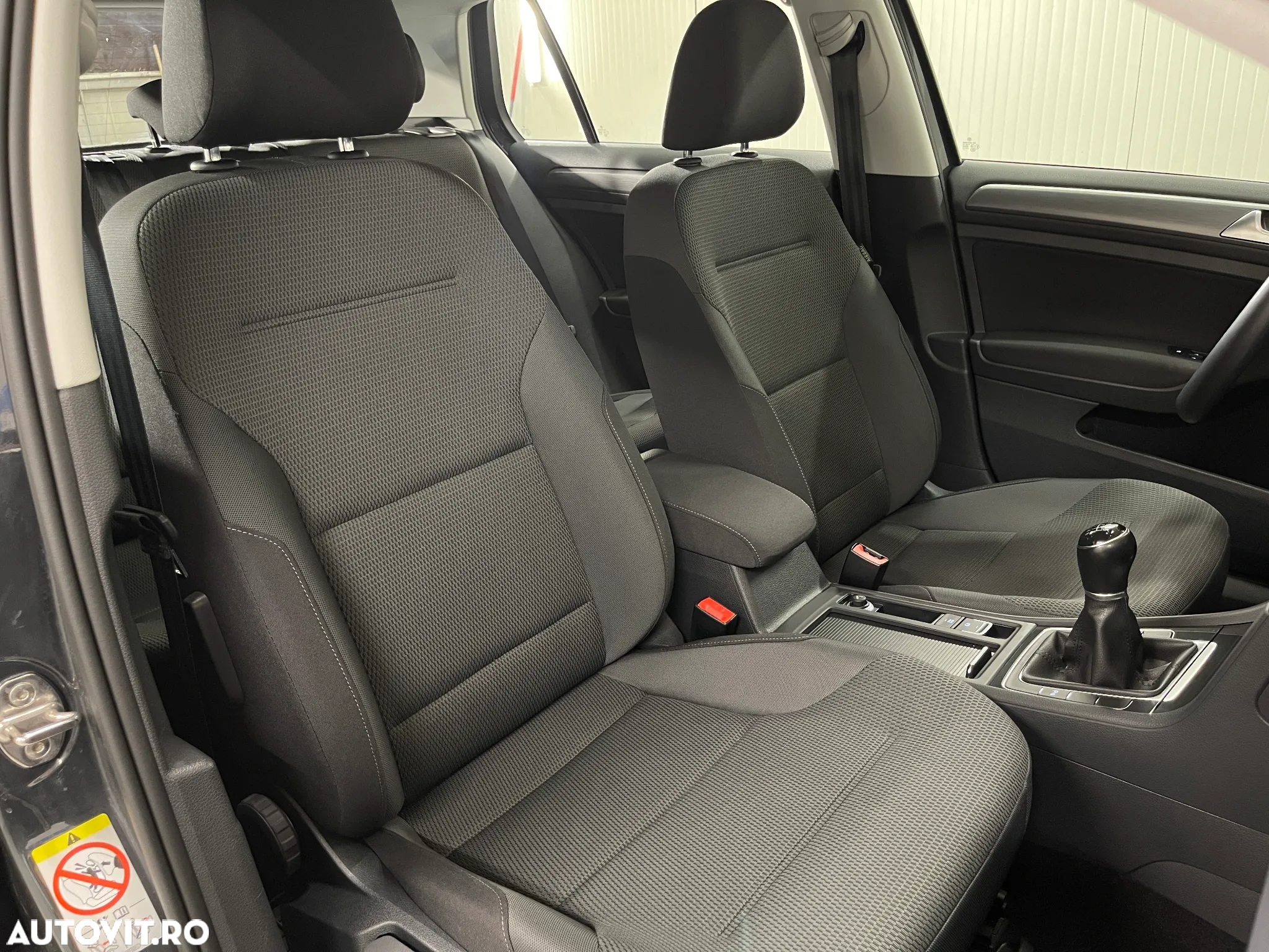 Volkswagen Golf 1.0 TSI Comfortline - 9