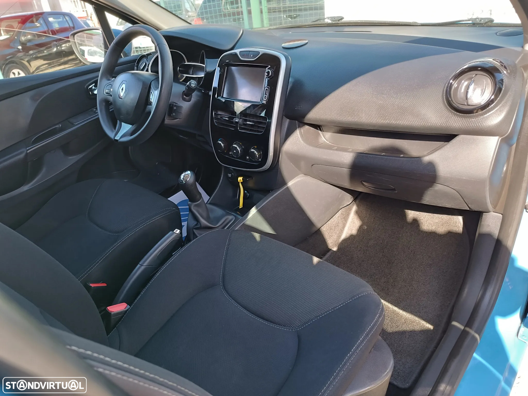 Renault Clio Sport Tourer 0.9 TCE Confort - 26