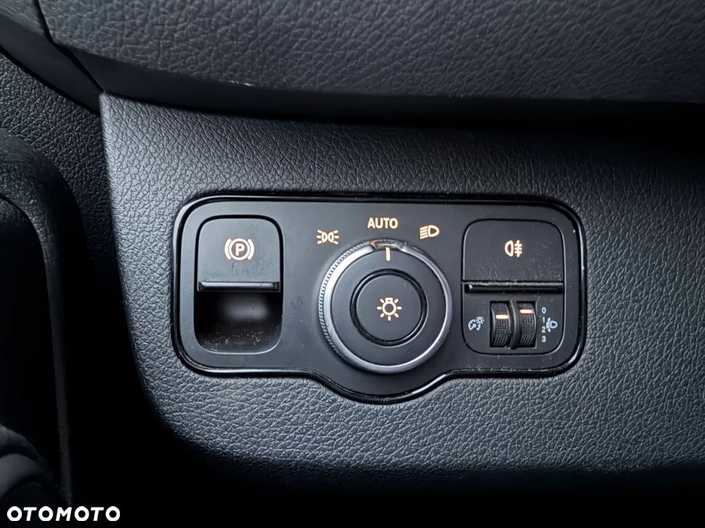 Mercedes-Benz Sprinter - 19