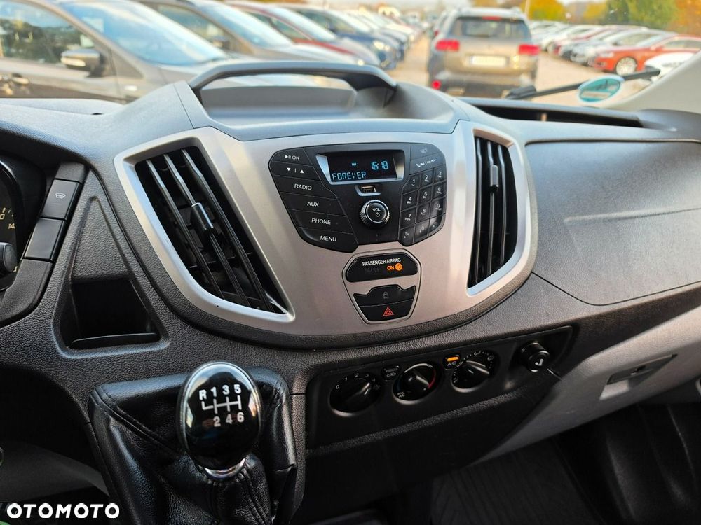 Ford Transit - 38