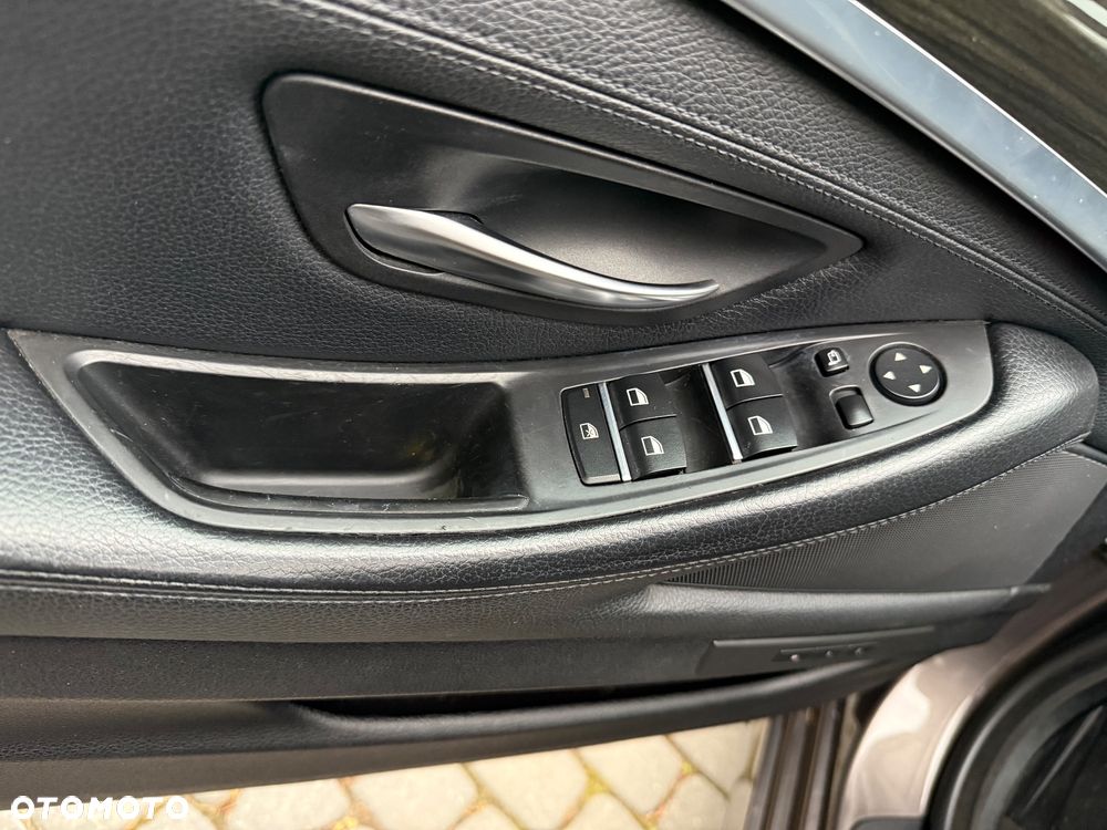 BMW Seria 5 520d - 20