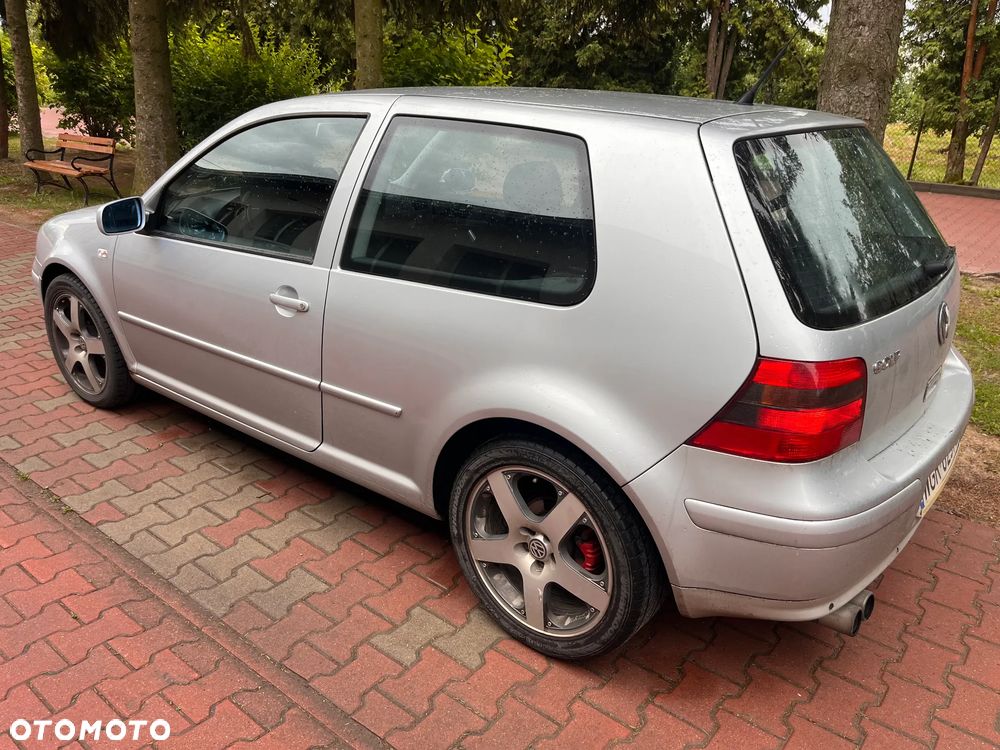 Volkswagen Golf 1.6 Comfortline - 1