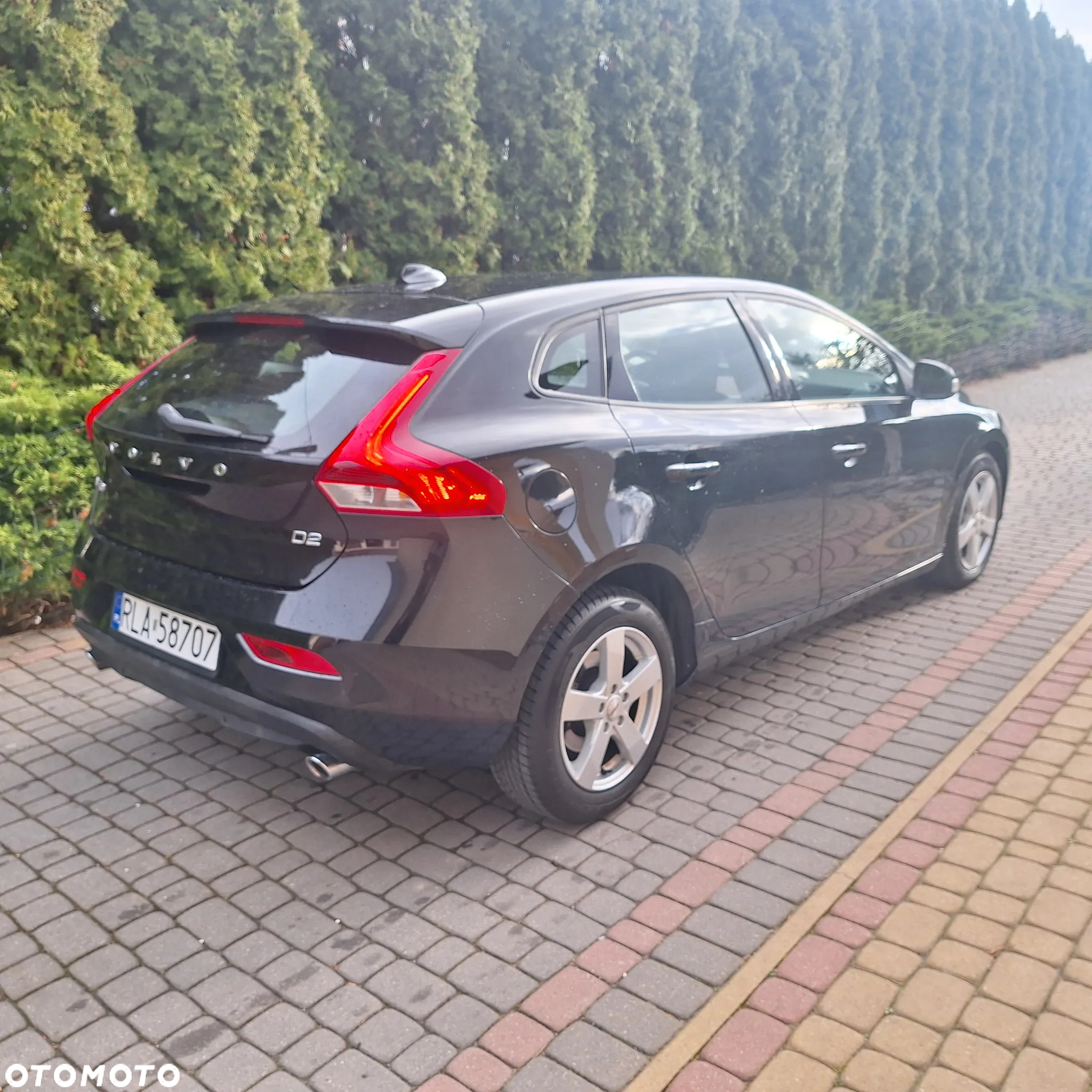 Volvo V40 D2 Drive-E Momentum - 4