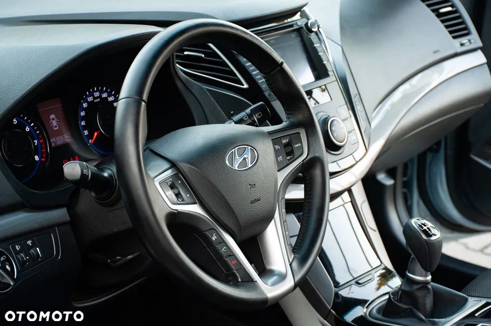 Hyundai i40 i40cw 1.6 Fifa World Cup Edition - 23