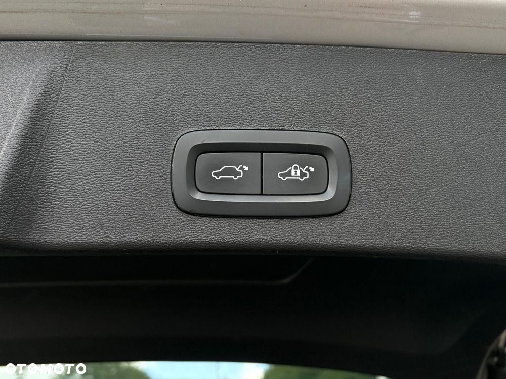Volvo XC 40 - 11