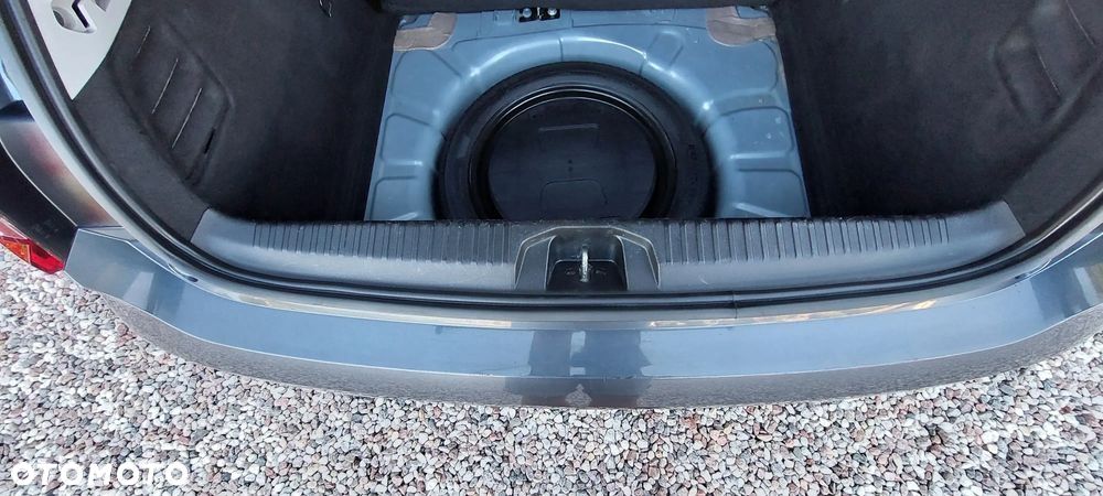 Renault Clio BLUE dCi 85 EXPERIENCE - 23