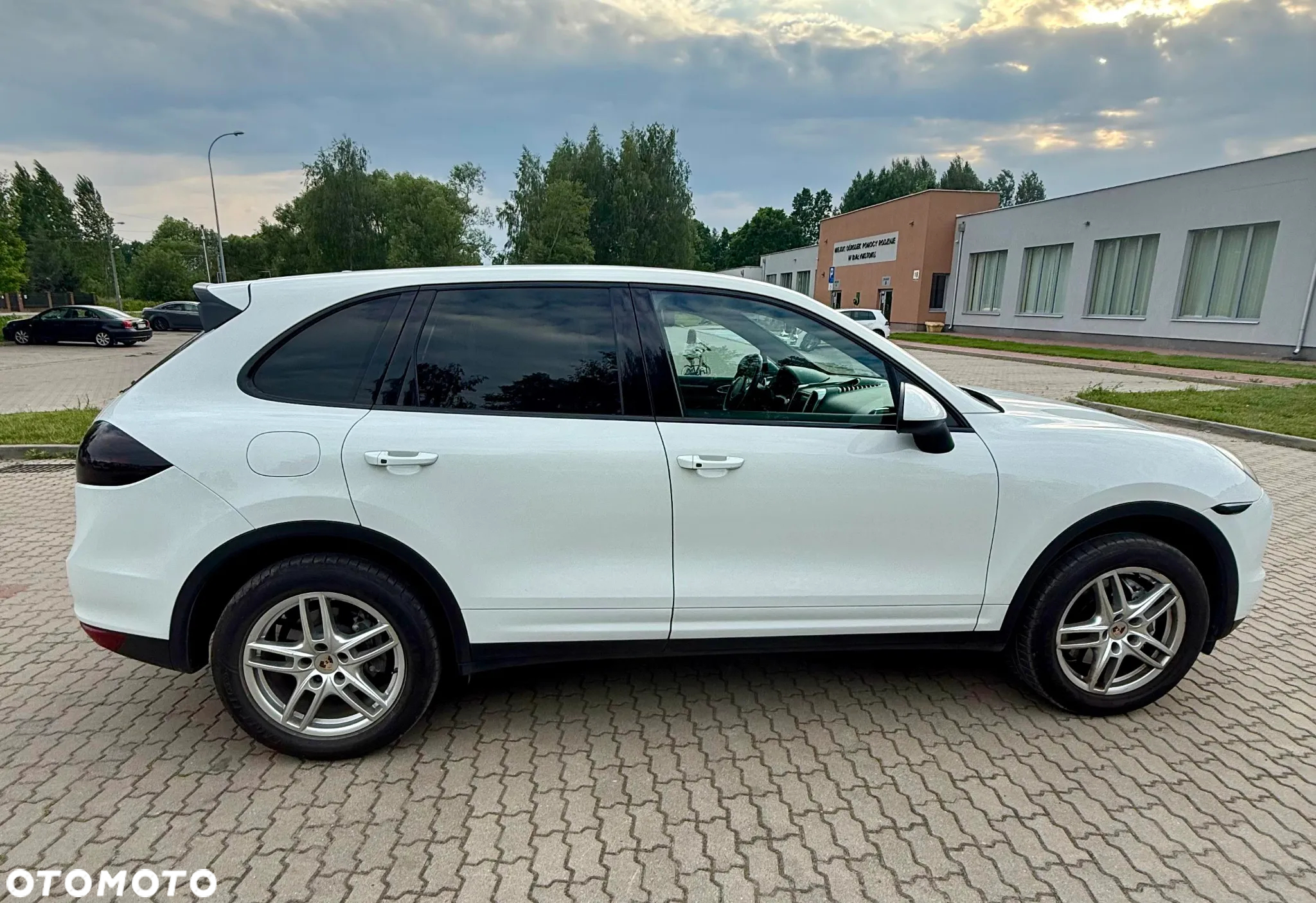 Porsche Cayenne - 16