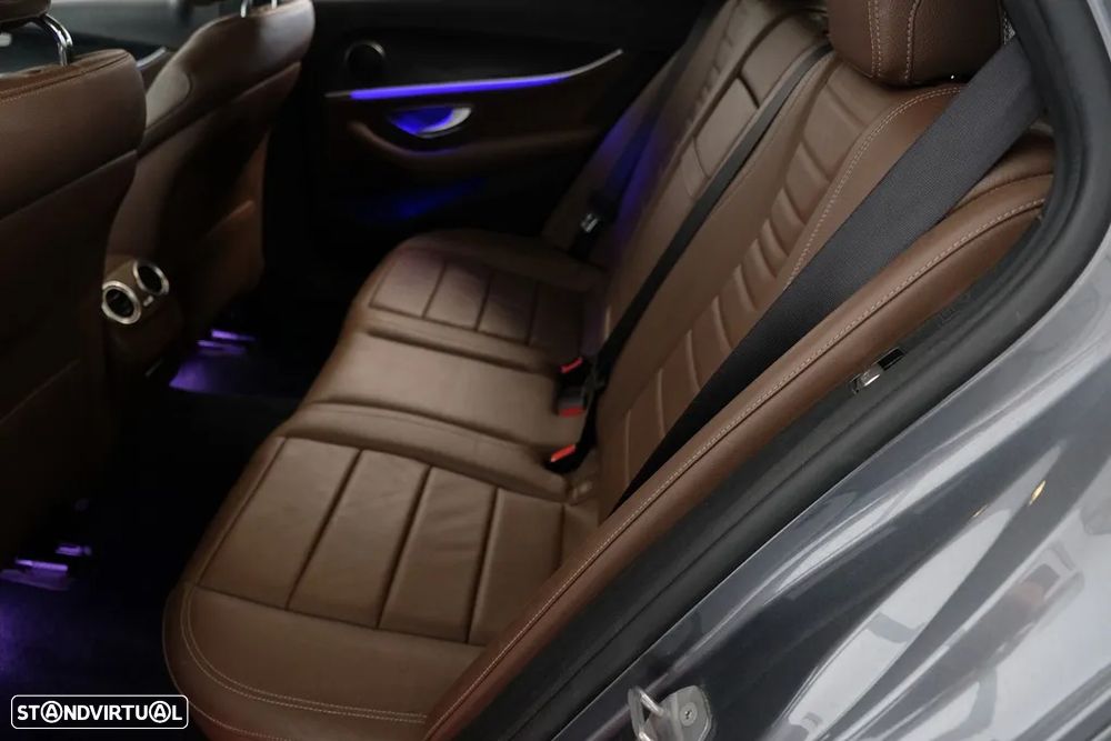 Mercedes-Benz E 220 d 4-Matic All Terrain Avantgarde - 13