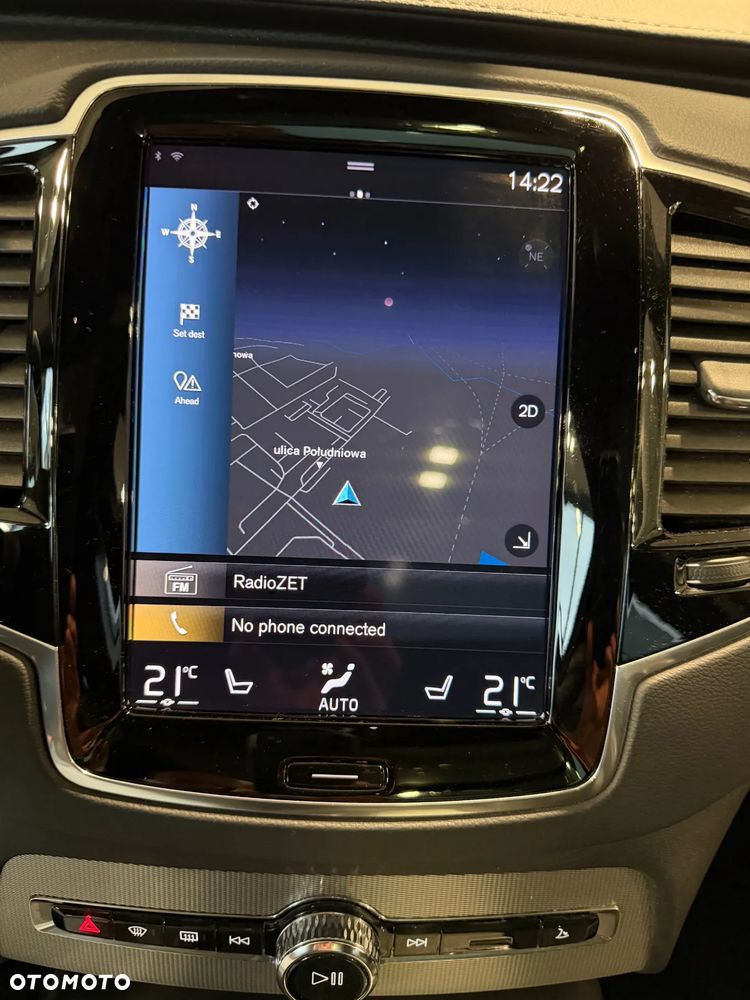 Volvo XC 90 T8 AWD Plug-In Hybrid R-Design 7os - 28